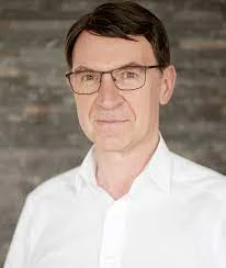 Dr. Dr. Bert Grundmann