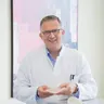 Foto von Prof. Dr. med. habil. Alexander D. Bach, Plastischer Chirurg