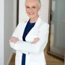 Foto von Dr. med. Simone Hellmann, Plastischer Chirurg in Köln